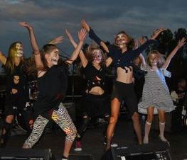 Zdjęcie z galerii: 'Końcowi wakacji mówimy nie'- Udane zakończenie wakacji z Młodzieżowym Domem Kultury
