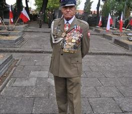 Zdjęcie z galerii: Galeria zdjęć z uroczystości patriotyczno- religijnej z dnia 4 września 2015 roku z okazji obchodów 76.Rocznicy Wybuchu II Wojny Światowej , 76.Rocznicy Walk W Tomaszowie Mazowieckim, 76.Rocznicy Agre