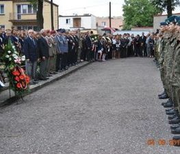 Zdjęcie z galerii: Galeria zdjęć z uroczystości patriotyczno- religijnej z dnia 4 września 2015 roku z okazji obchodów 76.Rocznicy Wybuchu II Wojny Światowej , 76.Rocznicy Walk W Tomaszowie Mazowieckim, 76.Rocznicy Agre