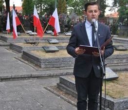 Zdjęcie z galerii: Galeria zdjęć z uroczystości patriotyczno- religijnej z dnia 4 września 2015 roku z okazji obchodów 76.Rocznicy Wybuchu II Wojny Światowej , 76.Rocznicy Walk W Tomaszowie Mazowieckim, 76.Rocznicy Agre
