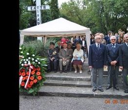 Zdjęcie z galerii: Galeria zdjęć z uroczystości patriotyczno- religijnej z dnia 4 września 2015 roku z okazji obchodów 76.Rocznicy Wybuchu II Wojny Światowej , 76.Rocznicy Walk W Tomaszowie Mazowieckim, 76.Rocznicy Agre