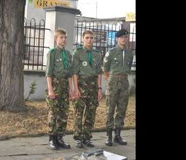Zdjęcie z galerii: Galeria zdjęć z uroczystości patriotyczno- religijnej z dnia 4 września 2015 roku z okazji obchodów 76.Rocznicy Wybuchu II Wojny Światowej , 76.Rocznicy Walk W Tomaszowie Mazowieckim, 76.Rocznicy Agre