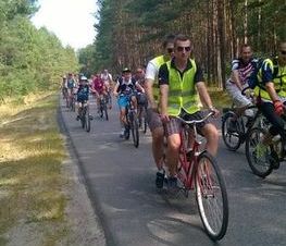 Zdjęcie z galerii: XIII Rodzinny Rajd Rowerowy 7.09.2015 r.