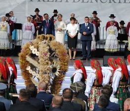 Zdjęcie z galerii: Dożynki Prezydenckie w Spale -Niedziela 13.09.2015