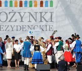 Zdjęcie z galerii: Dożynki Prezydenckie w Spale -Niedziela 13.09.2015