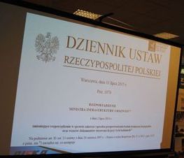 Zdjęcie z galerii: Konferencja 'Badanie techniczne pojazdów z kierownicą po prawej stronie w świetle nowych przepisów prawa'