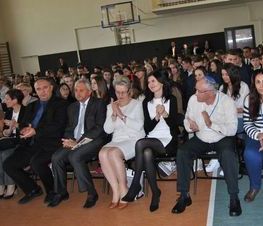 Zdjęcie z galerii: Program Twins Schools spotkanie Polska - Izrael w I LO oraz odwiedziny w Starostwie Powiatowym
