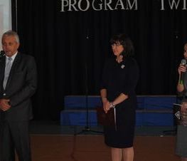 Zdjęcie z galerii: Program Twins Schools spotkanie Polska - Izrael w I LO oraz odwiedziny w Starostwie Powiatowym