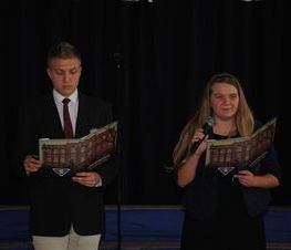 Zdjęcie z galerii: Program Twins Schools spotkanie Polska - Izrael w I LO oraz odwiedziny w Starostwie Powiatowym