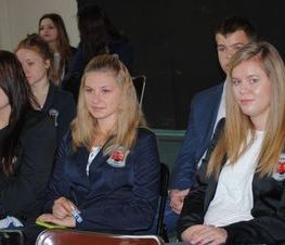 Zdjęcie z galerii: Program Twins Schools spotkanie Polska - Izrael w I LO oraz odwiedziny w Starostwie Powiatowym