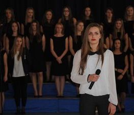 Zdjęcie z galerii: Program Twins Schools spotkanie Polska - Izrael w I LO oraz odwiedziny w Starostwie Powiatowym