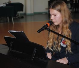 Zdjęcie z galerii: Program Twins Schools spotkanie Polska - Izrael w I LO oraz odwiedziny w Starostwie Powiatowym