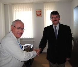 Zdjęcie z galerii: Program Twins Schools spotkanie Polska - Izrael w I LO oraz odwiedziny w Starostwie Powiatowym
