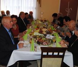 Zdjęcie z galerii: Dzień Seniora 8 października 2015 w Powiatowe Stowarzyszenie Emerytów, Rencistów i Inwalidów w Tomaszowie Maz.