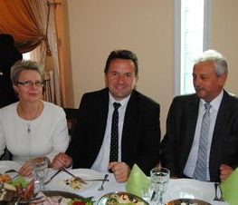 Zdjęcie z galerii: Dzień Seniora 8 października 2015 w Powiatowe Stowarzyszenie Emerytów, Rencistów i Inwalidów w Tomaszowie Maz.