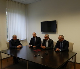Zdjęcie z galerii: Odbiór pozwolenia na budowe Galerii Tomaszów