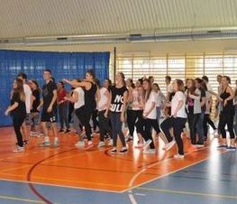 Zdjęcie z galerii: RÓŻOWA WSTĄŻECZKA w WYSPIAŃSKIM & ZUMBA Z FANTI-FITNESS