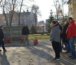 Zdjęcie z galerii: Ćwiczenia P.Poż. w Starostwie Powiatowym