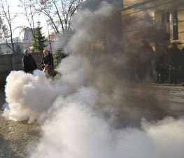 Zdjęcie z galerii: Ćwiczenia P.Poż. w Starostwie Powiatowym