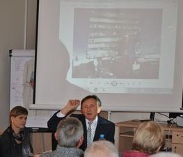 Zdjęcie z galerii: Zdjęcia ze spotkania z podróżnikiem Markiem Hendzelewskim w O.K.'TKACZ'