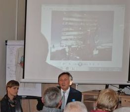 Zdjęcie z galerii: Zdjęcia ze spotkania z podróżnikiem Markiem Hendzelewskim w O.K.'TKACZ'