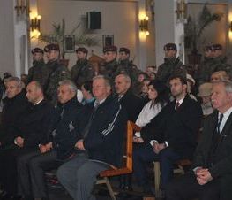 Zdjęcie z galerii: Zdjęcia z dn.11 listopada 2015 - Mszy Świętej w Kościele NMP Królowej Polski w Tomaszowie Maz. oraz Biegu Niepodległości