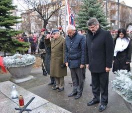 Zdjęcie z galerii: Zdjęcia z dn.11 listopada 2015 - Mszy Świętej w Kościele NMP Królowej Polski w Tomaszowie Maz. oraz Biegu Niepodległości
