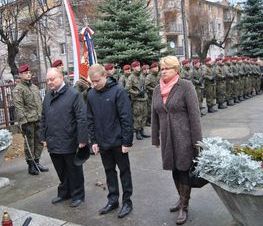 Zdjęcie z galerii: Zdjęcia z dn.11 listopada 2015 - Mszy Świętej w Kościele NMP Królowej Polski w Tomaszowie Maz. oraz Biegu Niepodległości