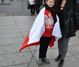 Zdjęcie z galerii: Zdjęcia z dn.11 listopada 2015 - Mszy Świętej w Kościele NMP Królowej Polski w Tomaszowie Maz. oraz Biegu Niepodległości
