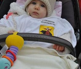 Zdjęcie z galerii: Zdjęcia z dn.11 listopada 2015 - Mszy Świętej w Kościele NMP Królowej Polski w Tomaszowie Maz. oraz Biegu Niepodległości