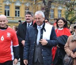 Zdjęcie z galerii: Zdjęcia z dn.11 listopada 2015 - Mszy Świętej w Kościele NMP Królowej Polski w Tomaszowie Maz. oraz Biegu Niepodległości