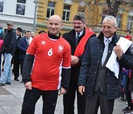Zdjęcie z galerii: Zdjęcia z dn.11 listopada 2015 - Mszy Świętej w Kościele NMP Królowej Polski w Tomaszowie Maz. oraz Biegu Niepodległości