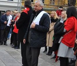 Zdjęcie z galerii: Zdjęcia z dn.11 listopada 2015 - Mszy Świętej w Kościele NMP Królowej Polski w Tomaszowie Maz. oraz Biegu Niepodległości