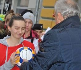 Zdjęcie z galerii: Zdjęcia z dn.11 listopada 2015 - Mszy Świętej w Kościele NMP Królowej Polski w Tomaszowie Maz. oraz Biegu Niepodległości