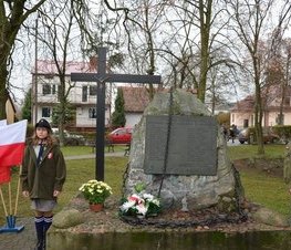 Zdjęcie z galerii: Gminne Obchody 97 Rocznicy Odzyskania Niepodległości -  Inowłódz