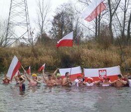 Zdjęcie z galerii: 11 listopada 2015 z Klubem Sportowym AMBER