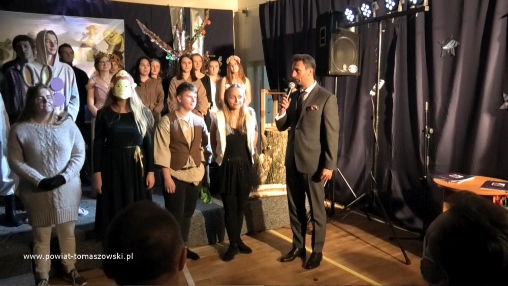 STATUETKI „STEFANY” DLA WYRÓŻNIONYCH NAUCZYCIELI II LO