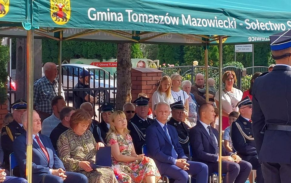 Na zdjęciu: uczestnicy obchodów 110. rocznicy powstania Ochotniczej Straży Pożarnej w Smardzewicach, które odbyły się w sobotę, 3 września 2022 roku, w Smardzewicach