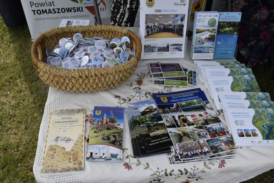 Na zdjęciu: uczestnicy Wojewódzkich Dożynek, które odbyły się w Radomsku w niedzielę, 21 sierpnia 2022 roku, 