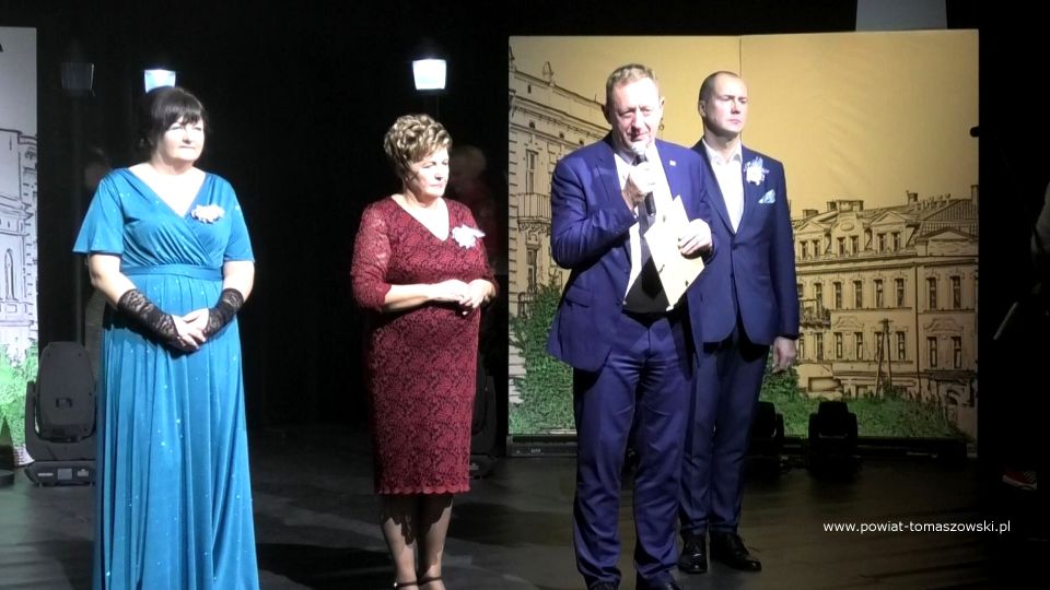 Na zdjęciu: uczestnicy VI Regionalny Turniej Kół Gospodyń Wiejskich i Miejskich, który odbył się w sobotę, 15 października 2022 roku, w Powiatowym Centrum Animacji Społecznej w Tomaszowie Mazowieckim