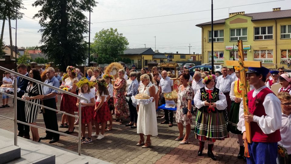 Na zdjęciu: uczestnicy święta plonów w Budziszewicach, które odbyło się w niedzielę, 28 sierpnia 2022 roku, 