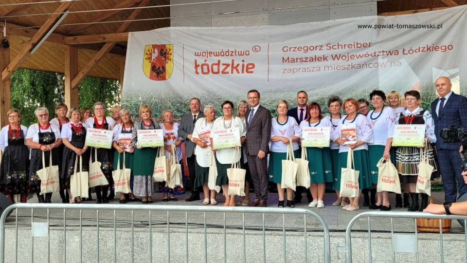 Na zdjęciu: uczestnicy Pikniku Województwa Łódzkiego, który odbył się w Lubochni w piątek, 8 lipca 2022 roku, 