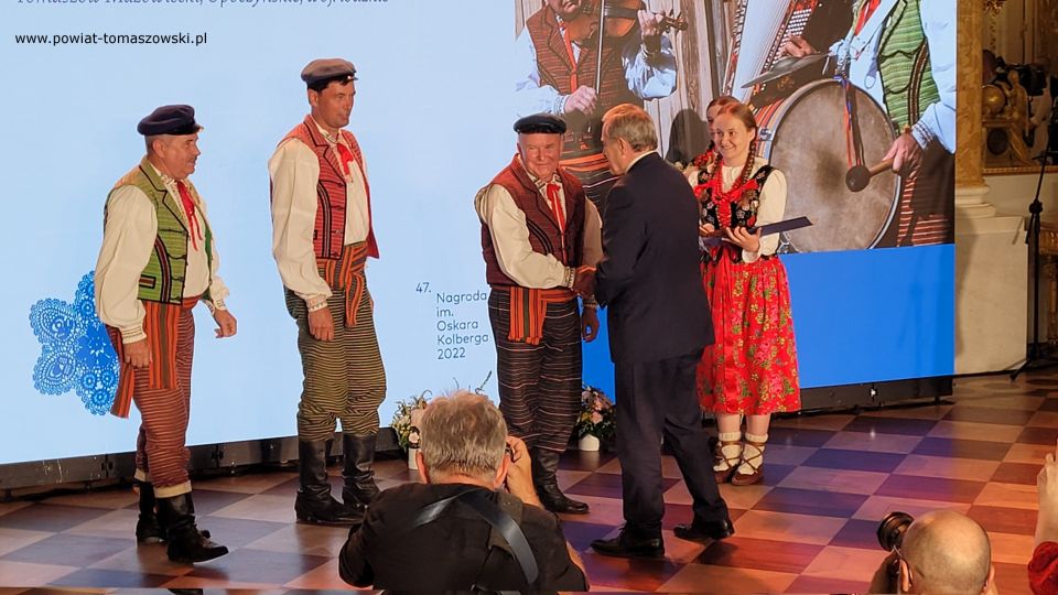 Na zdjęciu: uczestnicy gali wręczenia Nagród im. Oskara Kolberga „Za zasługi dla kultury ludowej”, która odbyła się na Zamku Królewskim w Warszawie w środę, 6 lipca 2022 roku, 