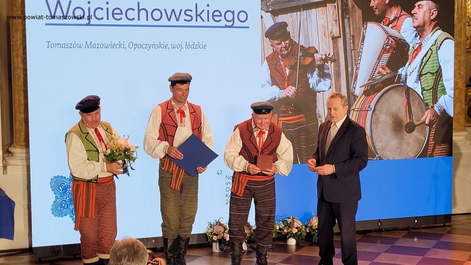 Na zdjęciu: uczestnicy gali wręczenia Nagród im. Oskara Kolberga „Za zasługi dla kultury ludowej”, która odbyła się na Zamku Królewskim w Warszawie w środę, 6 lipca 2022 roku, 
