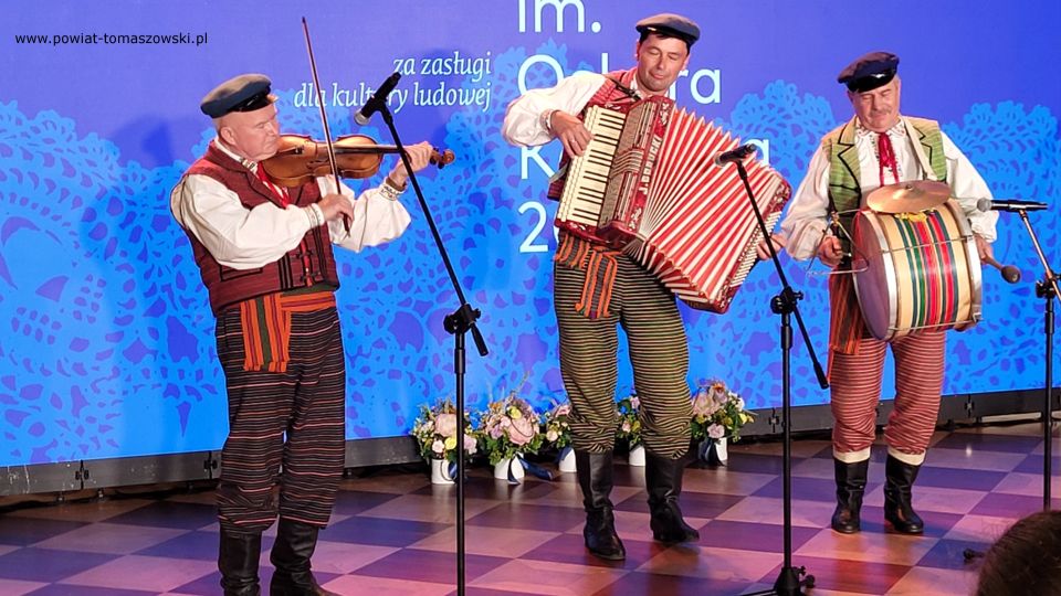 Na zdjęciu: uczestnicy gali wręczenia Nagród im. Oskara Kolberga „Za zasługi dla kultury ludowej”, która odbyła się na Zamku Królewskim w Warszawie w środę, 6 lipca 2022 roku, 