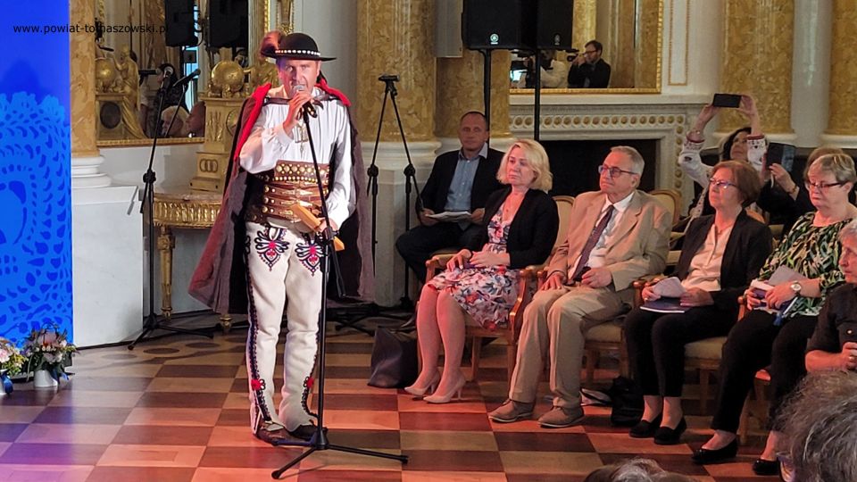 Na zdjęciu: uczestnicy gali wręczenia Nagród im. Oskara Kolberga „Za zasługi dla kultury ludowej”, która odbyła się na Zamku Królewskim w Warszawie w środę, 6 lipca 2022 roku, 