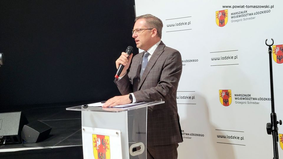 Zdjęcie z części oficjalnej Pikniku Województwa Łódzkiego, który odbył się w Lubochni w Piątek, 8 lipca 2022 roku, 