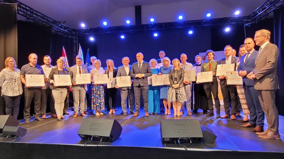 Zdjęcie z części oficjalnej Pikniku Województwa Łódzkiego, który odbył się w Lubochni w Piątek, 8 lipca 2022 roku, 