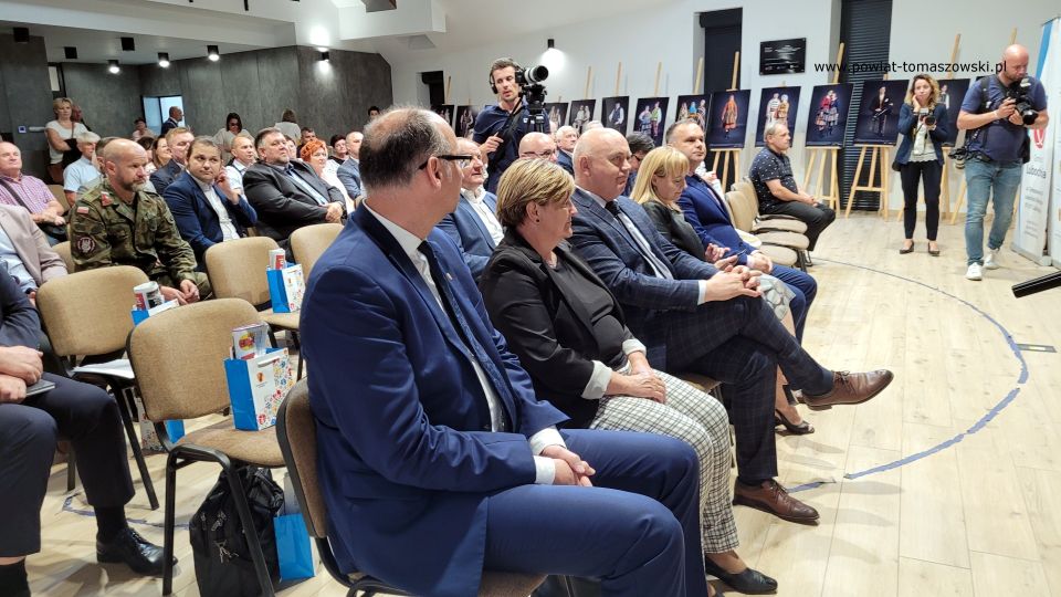 Zdjęcie z części oficjalnej Pikniku Województwa Łódzkiego, który odbył się w Lubochni w Piątek, 8 lipca 2022 roku, 