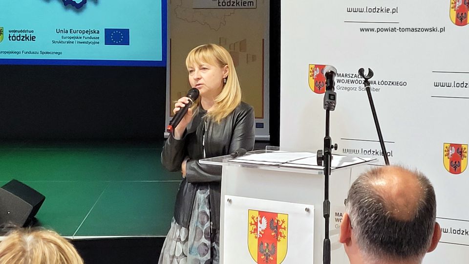 Zdjęcie z części oficjalnej Pikniku Województwa Łódzkiego, który odbył się w Lubochni w Piątek, 8 lipca 2022 roku, 